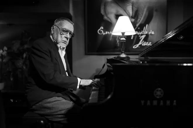 V 98. letu starosti umrl legendarni hrvaški glasbenik, deloval je več kot 70 let (VIDEO)
