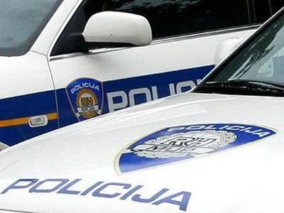 V Ližnjanu s kovinsko palico nad Slovenca (36)