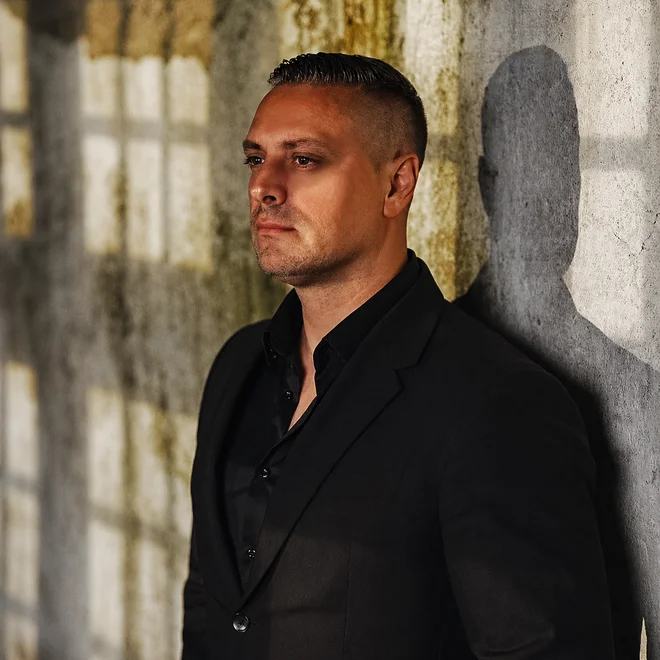 Glasbenik Petar Dragojević: Priimek mi je oteževal pot, saj so me vsi primerjali z Oliverjem (Suzy)