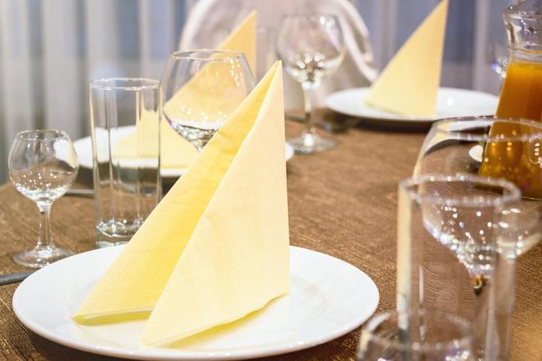 Kot strela z jasnega: znana ljubljanska restavracija zapira vrata, zdržala je zgolj nekaj mesecev