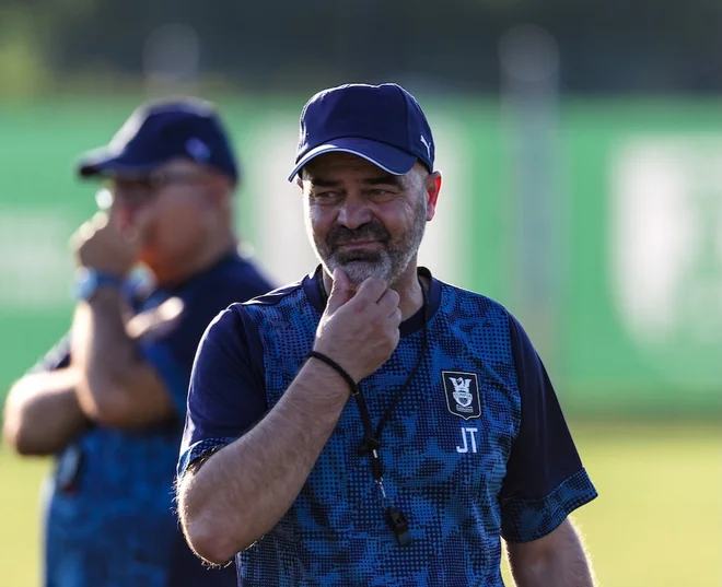 Opravičilo trenerja Olimpije ni zaleglo, tudi proti Radomljam niso zmagali