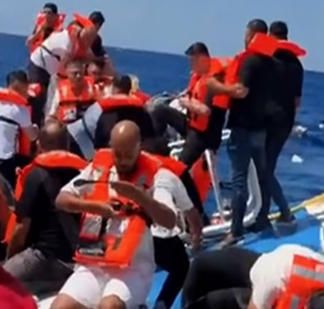 Huda nesreča ob obali Cipra: prevrnil se je trajekt z 270 ljudmi, več jih je umrlo