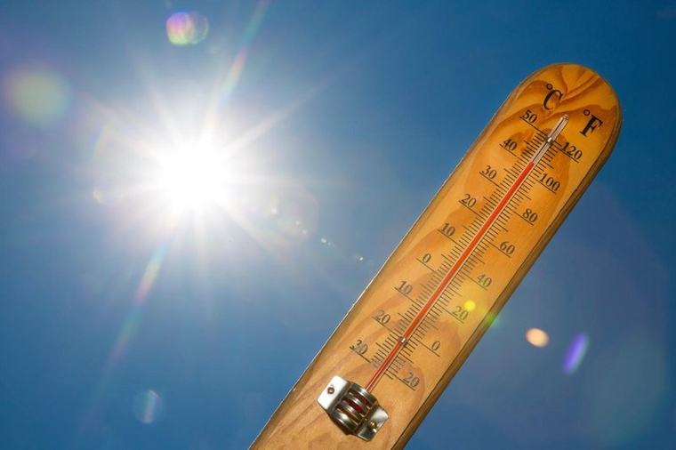 Pripravite se: Slovenijo zajela vročina in ta puščavski pojav