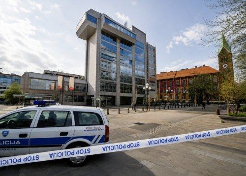 STRELSKI OBRAČUN V MARIBORU? Ena oseba iskala zdravniško pomoč zaradi poškodb