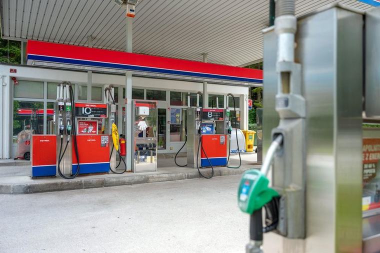 Prihajajo nove cene goriv: pričakujemo lahko rekordno ceno dizla, toliko naj bi stal po novem