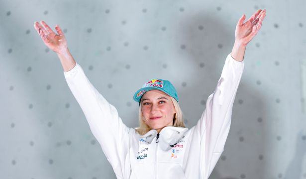 Janja Garnbret slavi-kraljica ostaja kraljica, razkrila je naslednji cilj