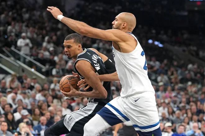 Slovenci v kvalifikacijah za SP 2027 v Franciji: najvišji in najbolj osovražen v NBA
