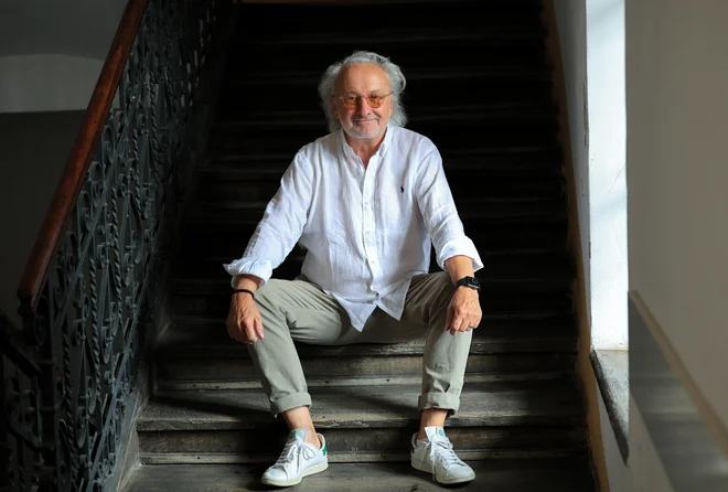 Režiser Peter Bratuša: »Vem, da so si solze in smeh zelo blizu« (VIDEO)